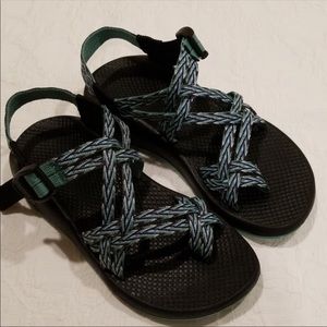 Size W7 chacos